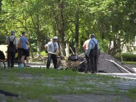 Дорожні роботи в студмістечку ХАІ Дорожні роботи в студмістечку ХАІ