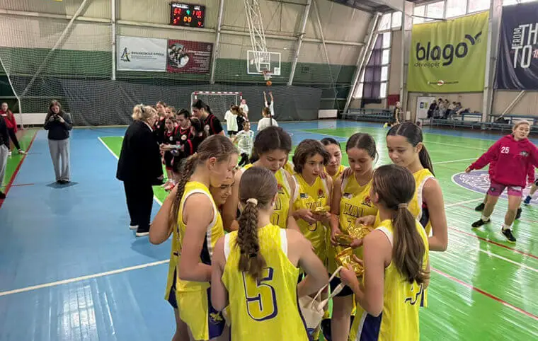 Перший тур чемпіонату України Всеукраїнської юнацької баскетбольної ліги Перший тур чемпіонату України Всеукраїнської юнацької баскетбольної ліги