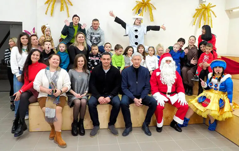 Новорічне диво для дітей Новорічне диво для дітей