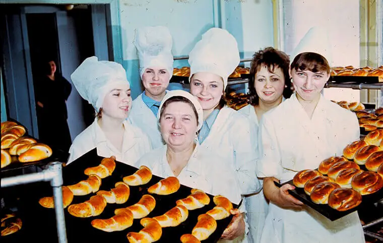 Крізь роки до спогадів Крізь роки до спогадів