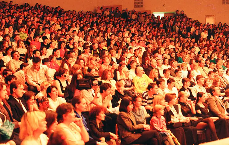 Крізь роки до спогадів Крізь роки до спогадів