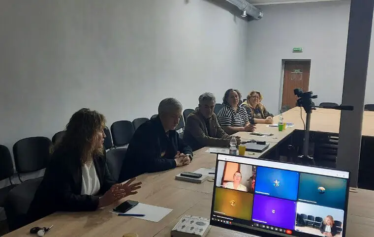 Науково-практичний круглий стіл «Ґендер і стать — від бінарної опозиції до паритету у професійній діяльності (на прикладі аерокосмічної галузі)» Науково-практичний круглий стіл «Ґендер і стать — від бінарної опозиції до паритету у професійній діяльності (на прикладі аерокосмічної галузі)»