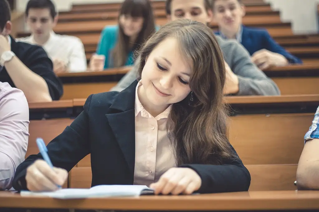 Початок 2 семестру роботи Фізико- математичної школи ХАІ Початок 2 семестру роботи Фізико- математичної школи ХАІ