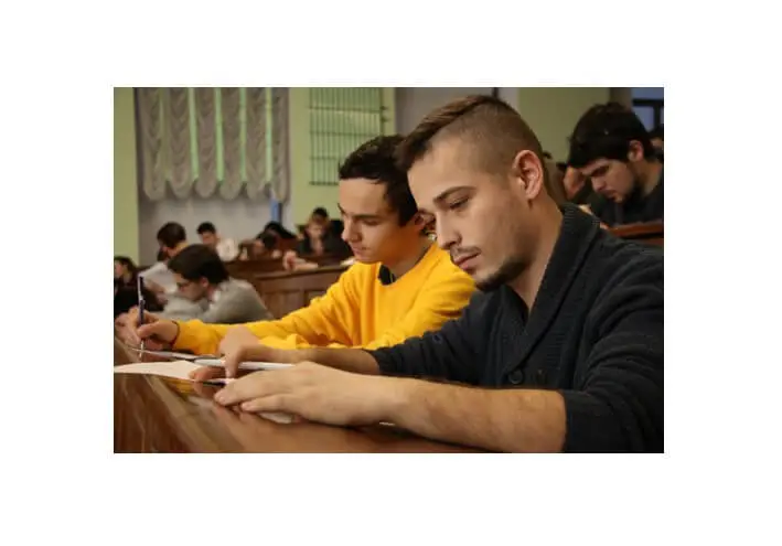 Всеукраїнська олімпіада з математики 2021 для абітурієнтів Всеукраїнська олімпіада з математики 2021 для абітурієнтів