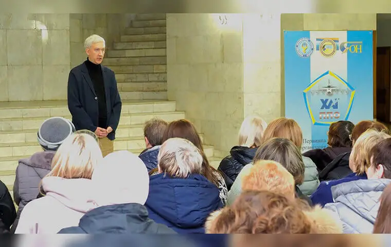 Різдвяний концерт Харківського академічного театру музичної комедії Різдвяний концерт Харківського академічного театру музичної комедії