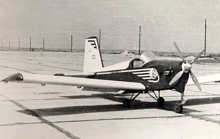 Перший політ літака ХАІ-19 Перший політ літака ХАІ-19