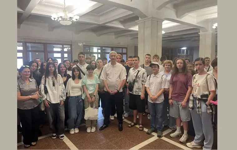 Агітаційний захід для школярів гімназії № 52 та ліцею № 100 Агітаційний захід для школярів гімназії № 52 та ліцею № 100