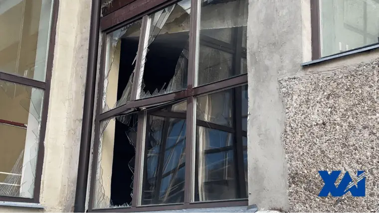 ХАІ працює, ХАІ навчає, ХАІ живе. ХАІ працює, ХАІ навчає, ХАІ живе.