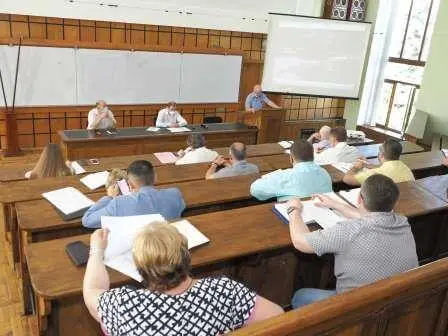 Засідання ректорату в головному корпусі Засідання ректорату в головному корпусі