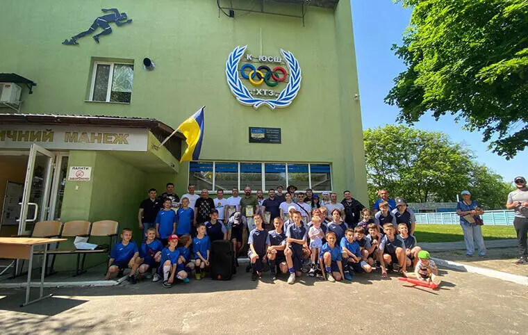 Представники ХАІ взяли участь в організації і святкуванні 90-річчя стадіону ХТЗ Представники ХАІ взяли участь в організації і святкуванні 90-річчя стадіону ХТЗ