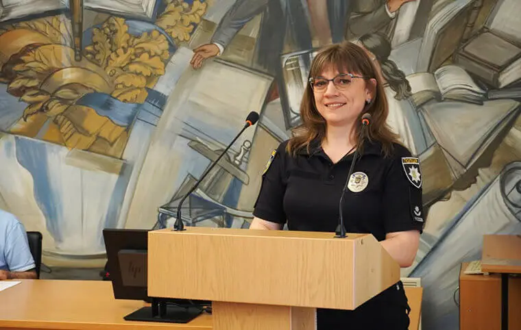 Вітаємо Наталію ЯЗАН з успішним захистом дисертаційної роботи Вітаємо Наталію ЯЗАН з успішним захистом дисертаційної роботи