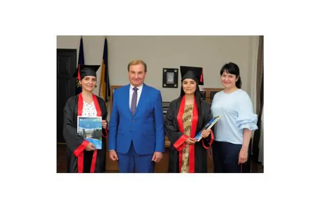 Перший випуск юристів ХАІ Перший випуск юристів ХАІ