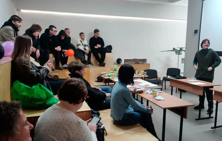 Зустріч з першокурсниками факультету СИСТЕМ УПРАВЛІННЯ ЛІТАЛЬНИМИ АПАРАТАМИ Зустріч з першокурсниками факультету СИСТЕМ УПРАВЛІННЯ ЛІТАЛЬНИМИ АПАРАТАМИ