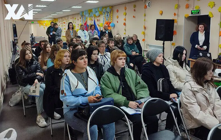 Зустріч зі старшокласниками Дергачівської громади Зустріч зі старшокласниками Дергачівської громади