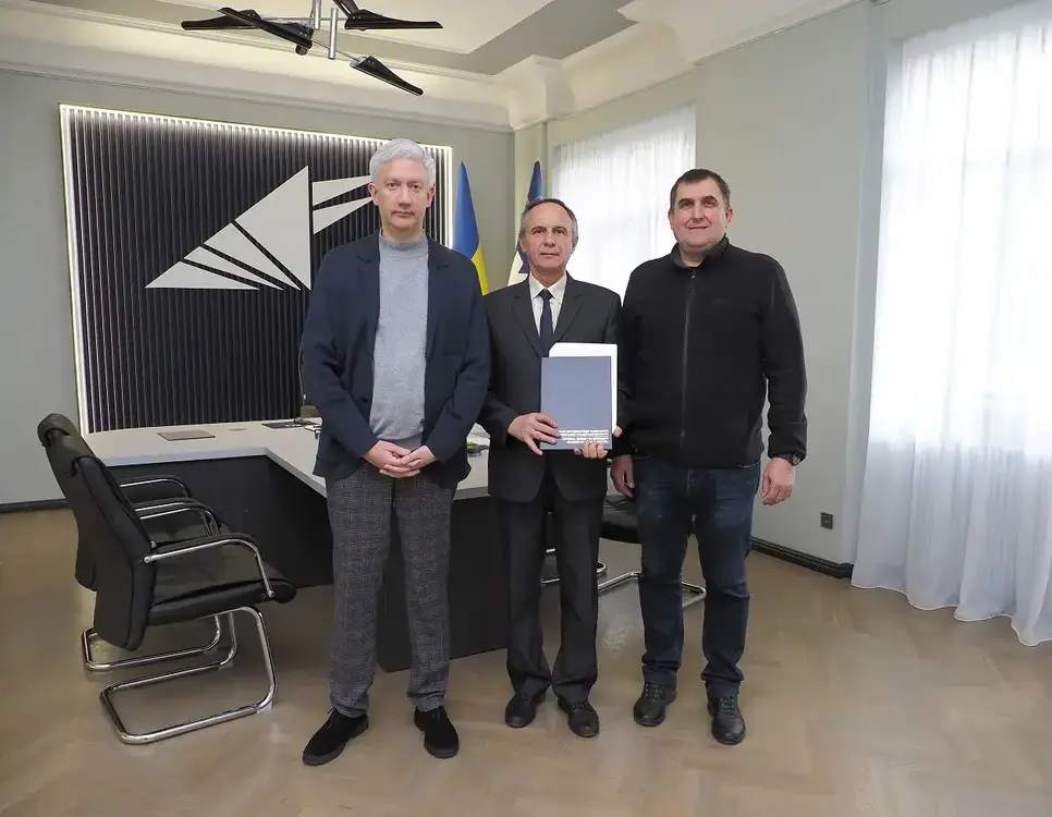Ліцензійна угода на використання AxSTREAM в освітньому процесі Ліцензійна угода на використання AxSTREAM в освітньому процесі