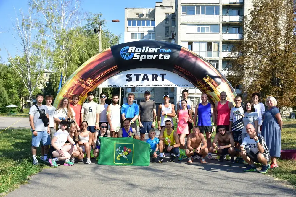 RELAY RACE 25×400 RELAY RACE 25×400