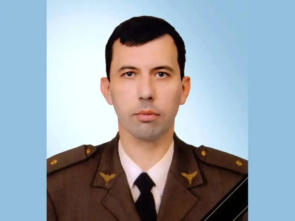Мельніченко Артур, позивний «Експерт» Мельніченко Артур, позивний «Експерт»