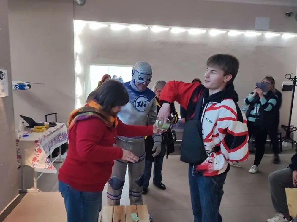 Проєкт «Всесвіт знань» для учнів ліцею «Авторська школа Бойка» та Харківського наукового ліцею-інтернату «Обдарованість»