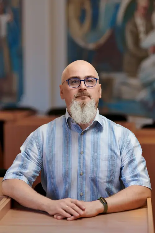 Момот Мирослав Олександрович